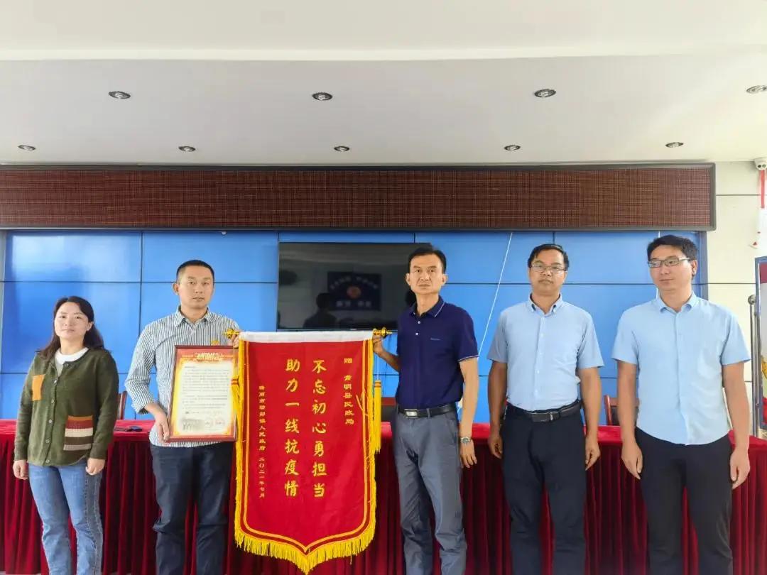 军人退伍不褪色代表履职显本色,退役军人个人事迹报道