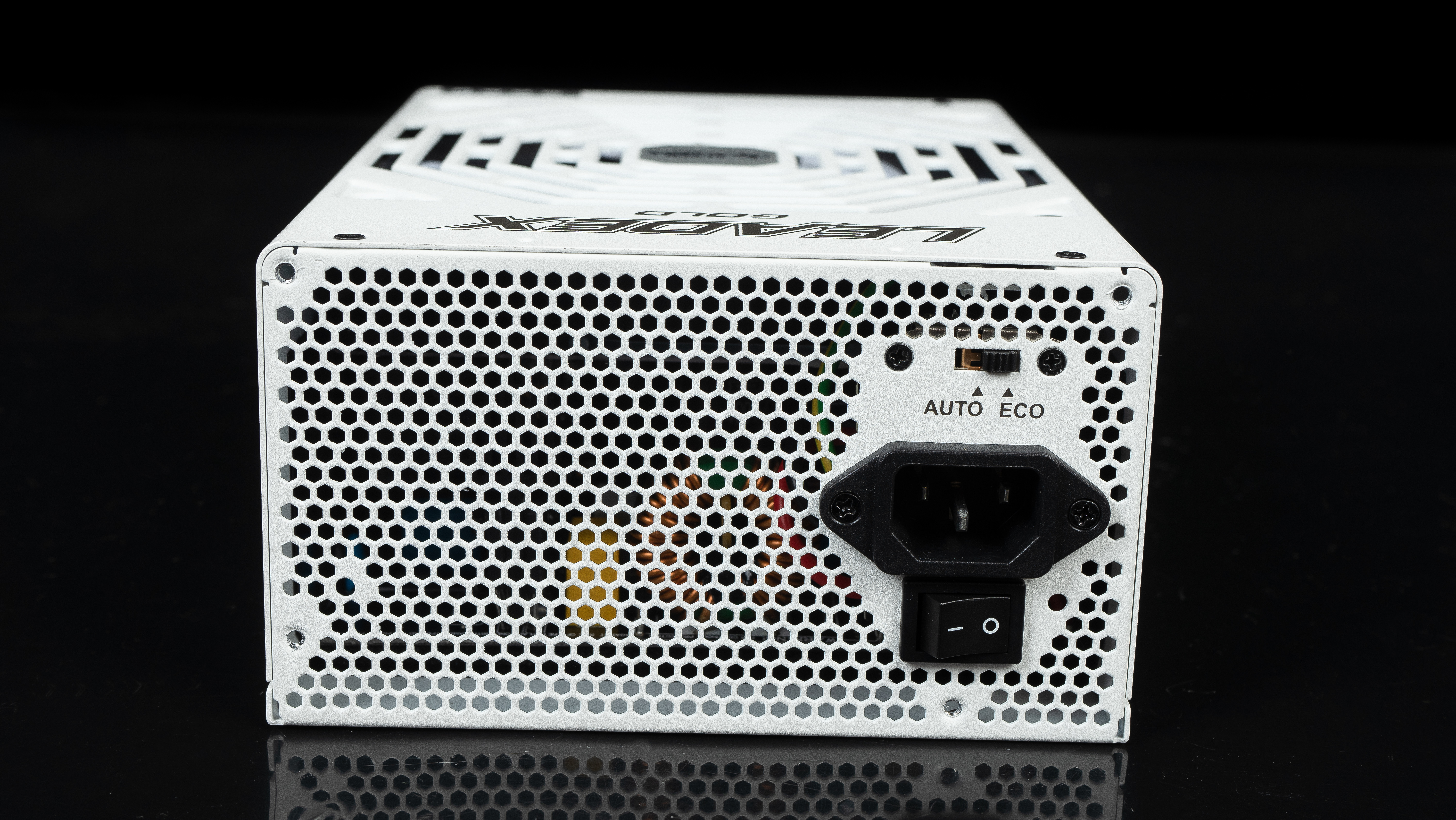 i9-10900k对比i710700k,i9-10900k有苹果处理器强吗