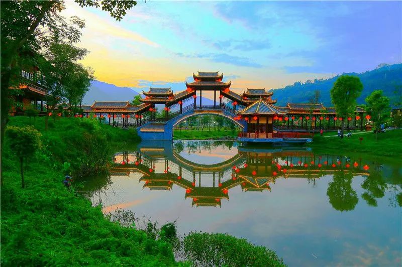 适合去旅游的云南小镇,云南旅游十日游特点小镇