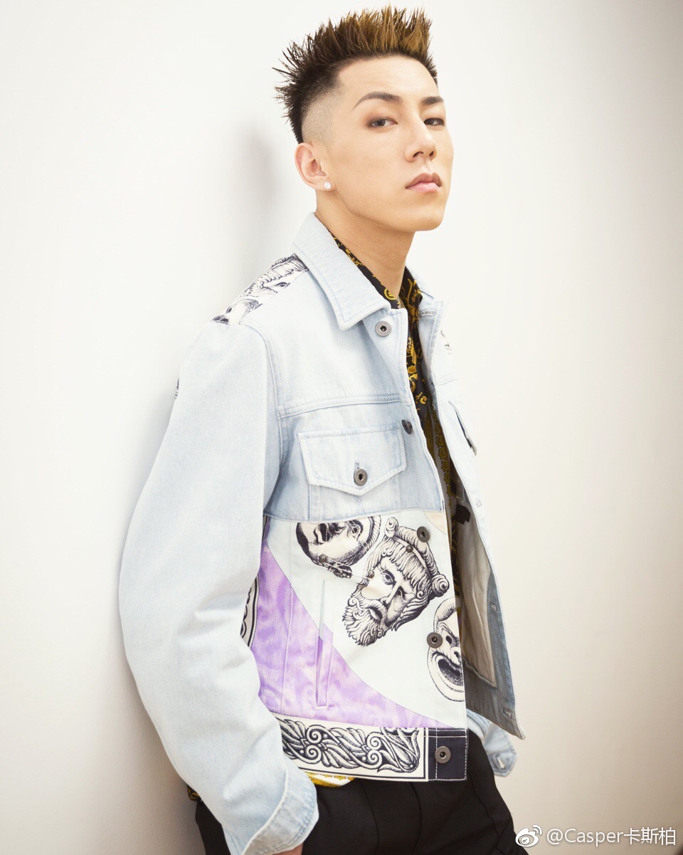 鏄撶儕鍗冪幒鐜嬭仾,鏄撶儕鍗冪幒鍜岀帇鎬濊仾鍚堢収