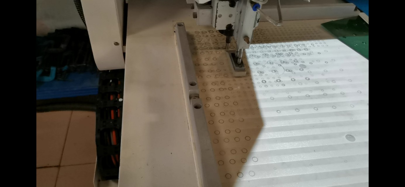 全自动橡胶带打孔机,环形橡胶带打孔机