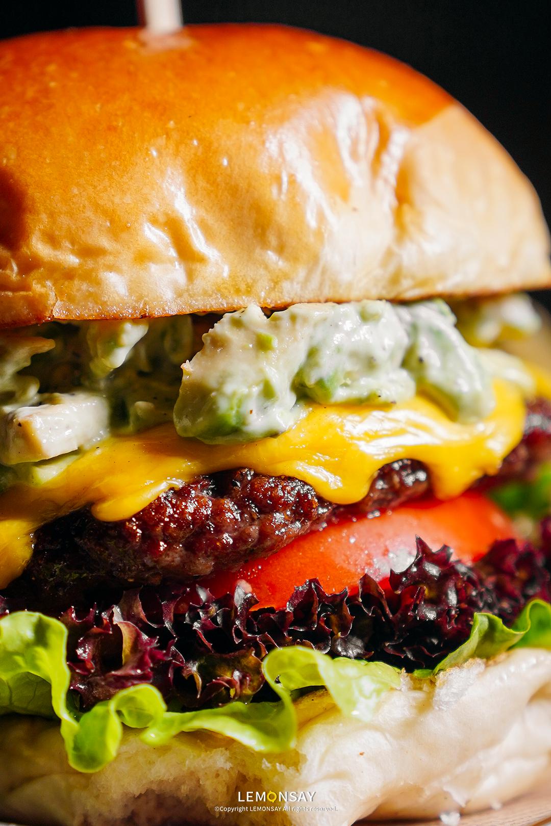 它来了深圳科技有限公司,他来了日本电影