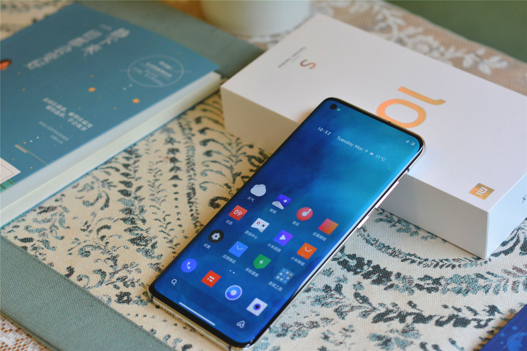 最新发布的旗舰手机哪款最值得买,最近的旗舰手机哪个值得入手