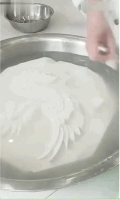 老外以为中国留学生都会武术,外国同学以为中国人都会功夫