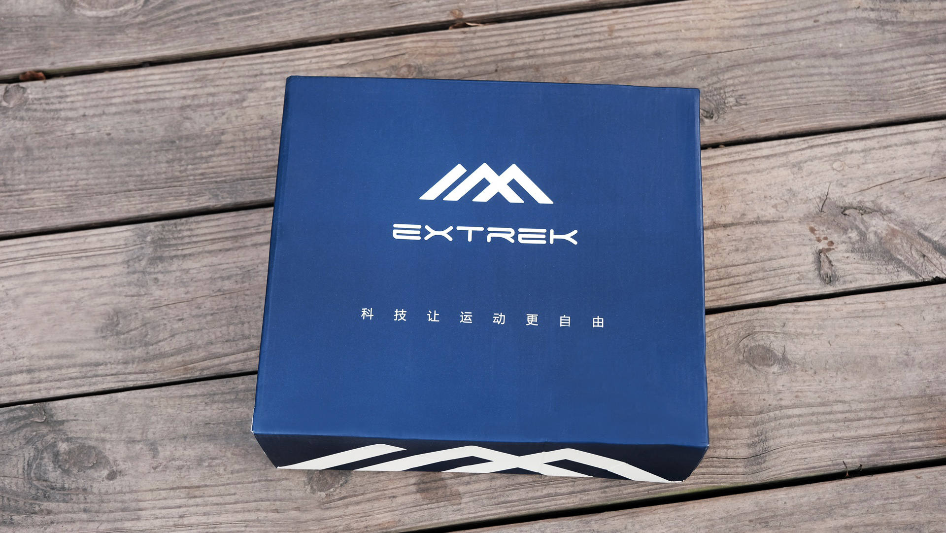 千元内性价比最高徒步鞋,千元以内性价比高的跑步鞋