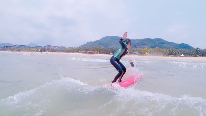 海南冲浪旅游攻略,海南万宁日月湾冲浪攻略