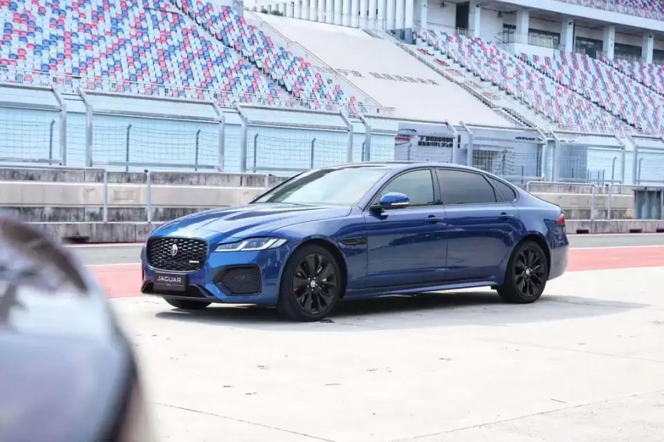 试驾最新款捷豹xfl,全新捷豹XFL试驾