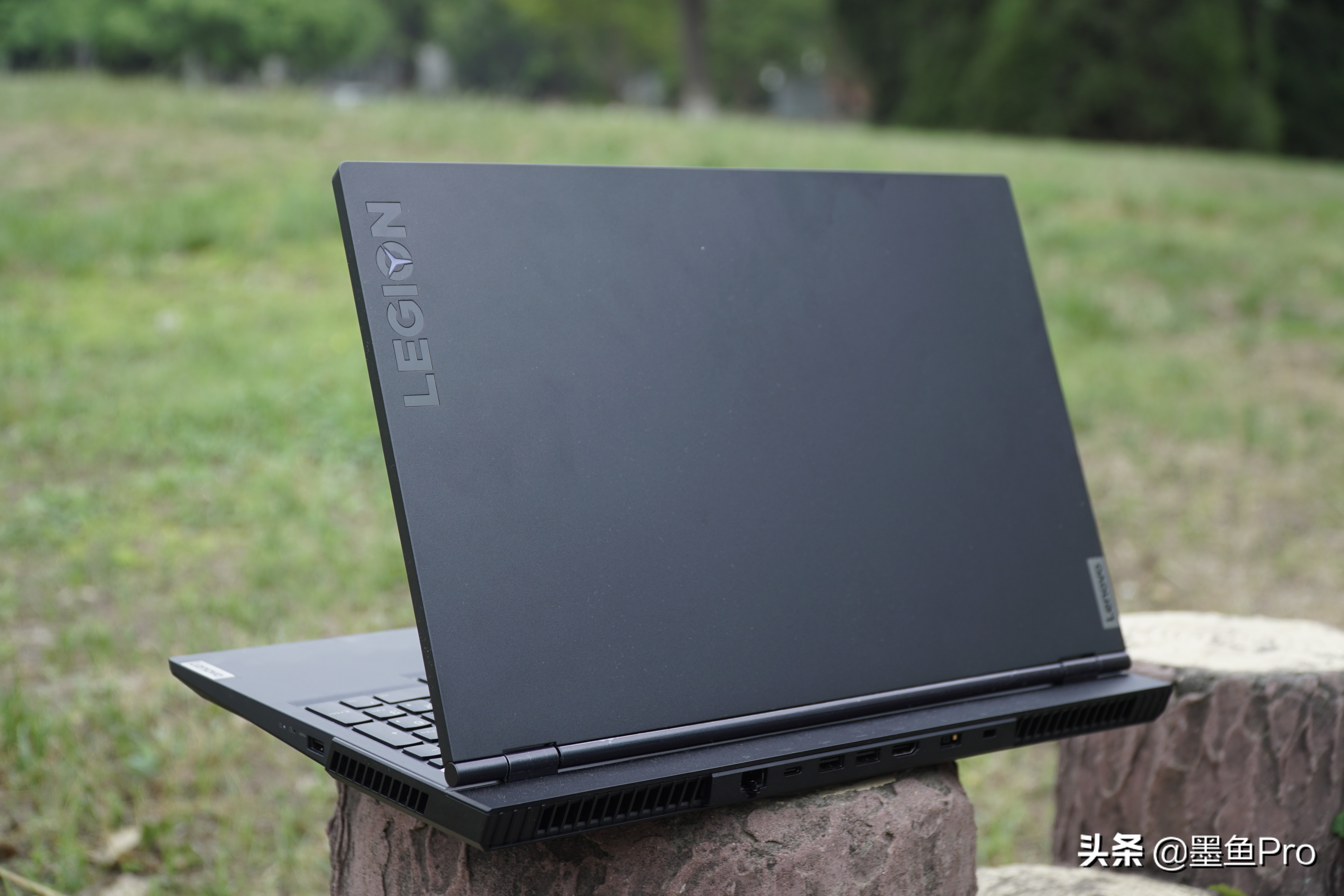 联想拯救者r7000新款八核测评,拯救者r70002021款游戏测评