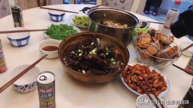 林允回老家全部视频,林允回上海家视频