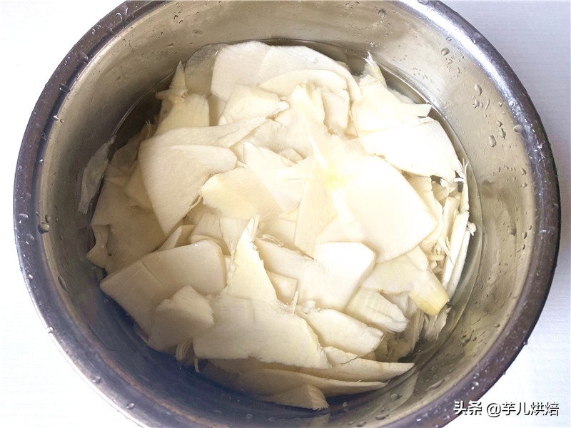 鲜竹笋怎样吃好吃又简单,这才是竹笋最好吃的做法脆爽可口