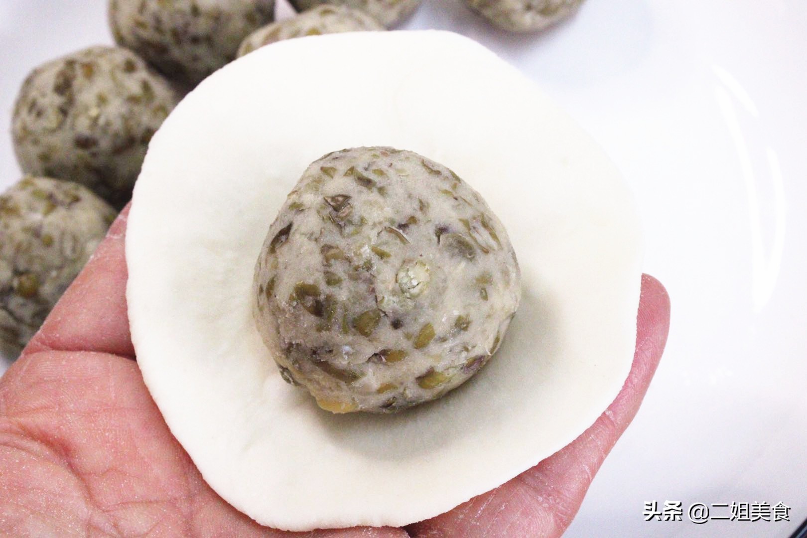 自制软皮绿豆饼,在家自制酥皮冰绿豆饼不用烤箱