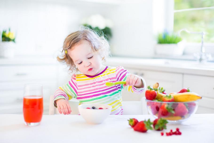 富含寄生虫的四种水果,夏天两类应季水果寄生虫多