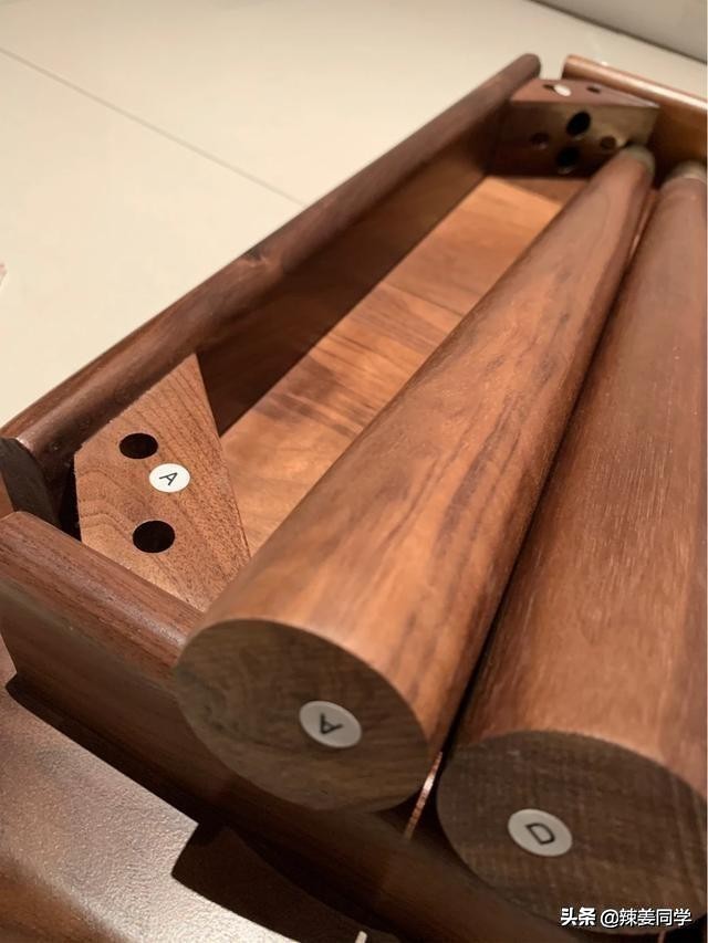 黑胡桃茶桌最新款2023方桌,极简轻奢黑胡桃实木方桌