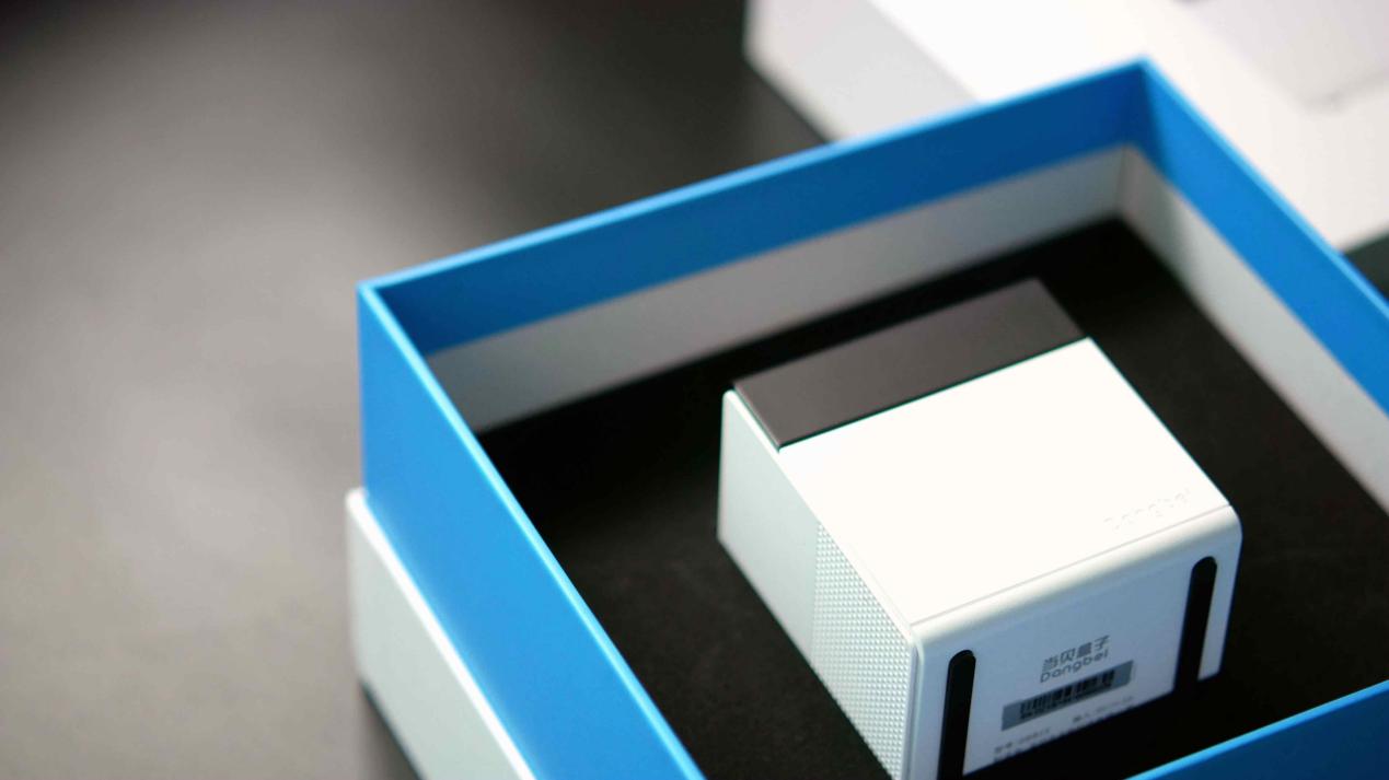 能玩王者光荣的小怪兽，当贝超级盒子B1开箱评测