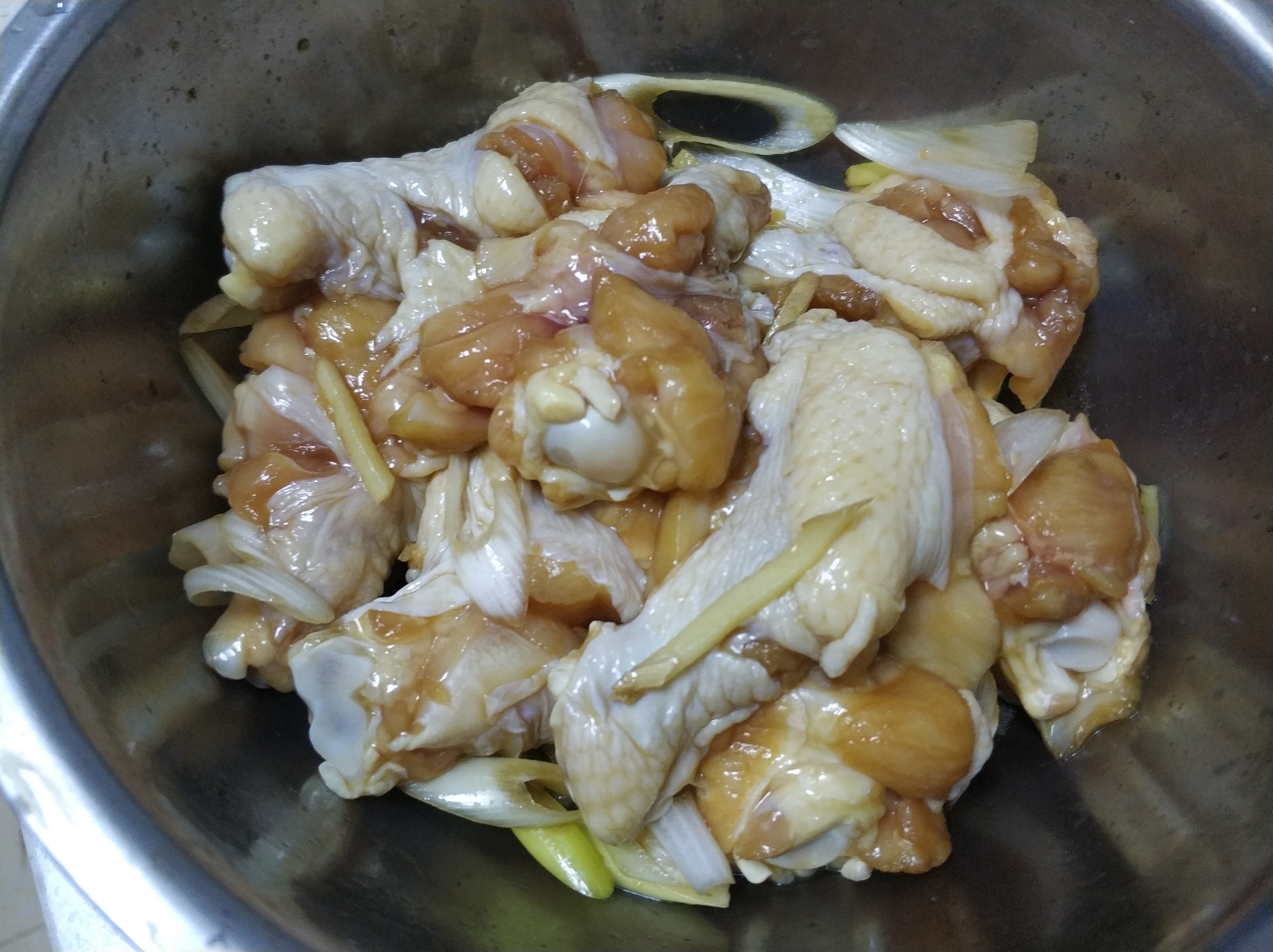 炸鸡鱼鳞片裹粉的做法,炸鸡怎样裹粉才能起鳞视频