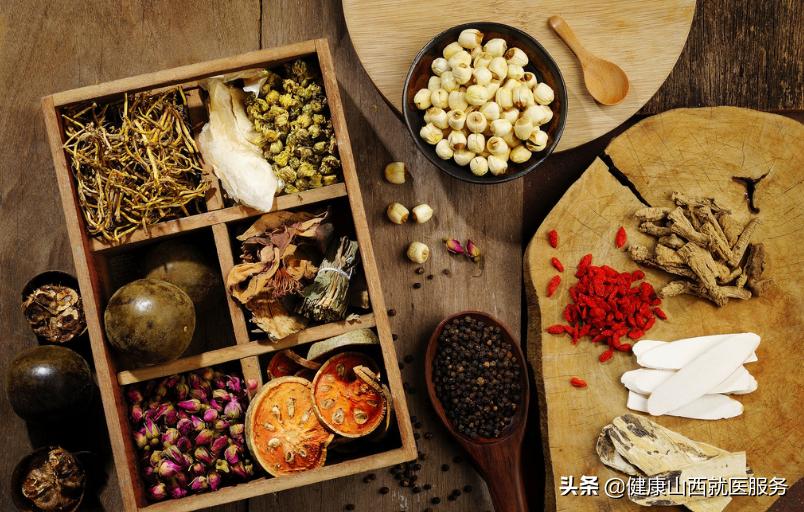 为什么有人年纪轻轻就有白发,为什么年纪轻白发增多