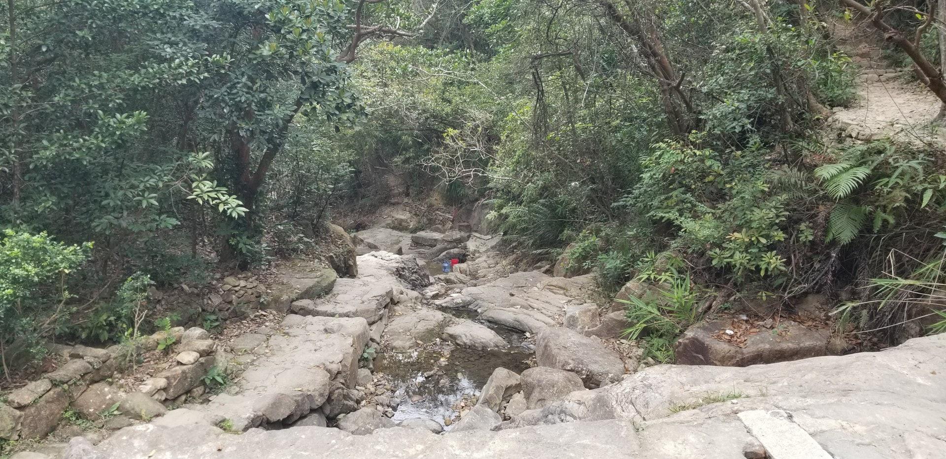 aku登山鞋属于什么档次,aku户外登山鞋