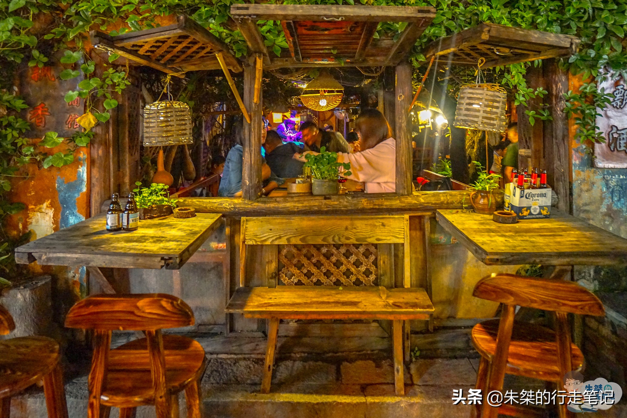 千年文化丽江古城,丽江古城现代与传统共存