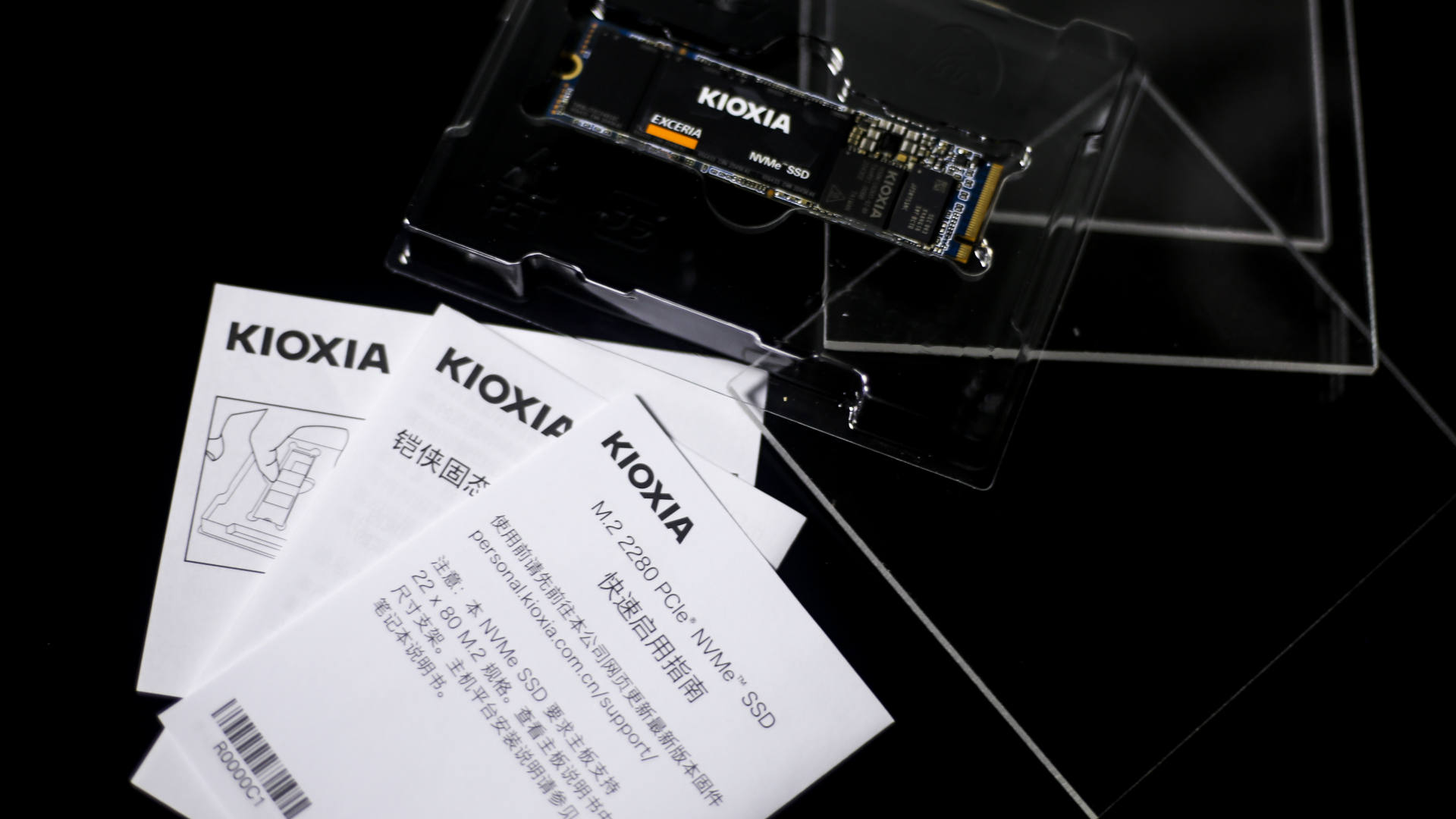 铠侠240g固态硬盘怎么装,foresee固态硬盘和铠侠哪个好