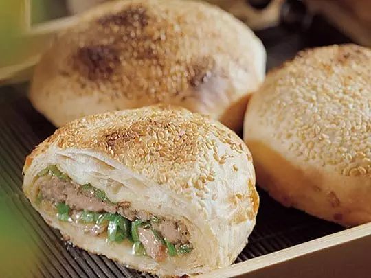 中国最著名十大小吃街及特点美食,中国夜市十大小吃街排行榜