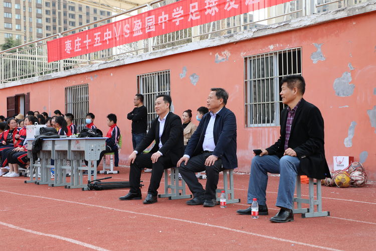 枣庄十五中北校篮球比赛,枣庄市十五中学东校足球比赛