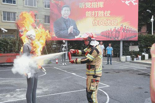水基灭火器灭火类型,灭火器的填充物不同可以分几种