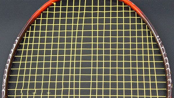 怎么挑选一款适合自己的羽毛球拍,怎么选择一支适合自己的羽毛球拍