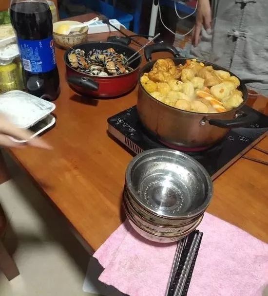 大学女学生被性侵案,大学生被老师性侵后续