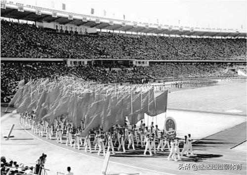 焦点｜他在或不在，他永远都在人们心里——道别十四冠王辽足