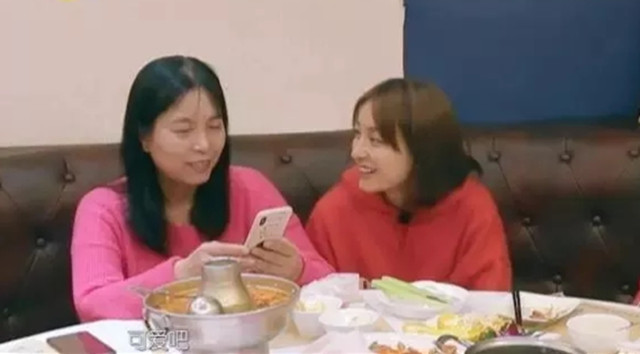 朋友圈设置私密再提醒一个人看,把朋友圈全部设为私密是什么心态