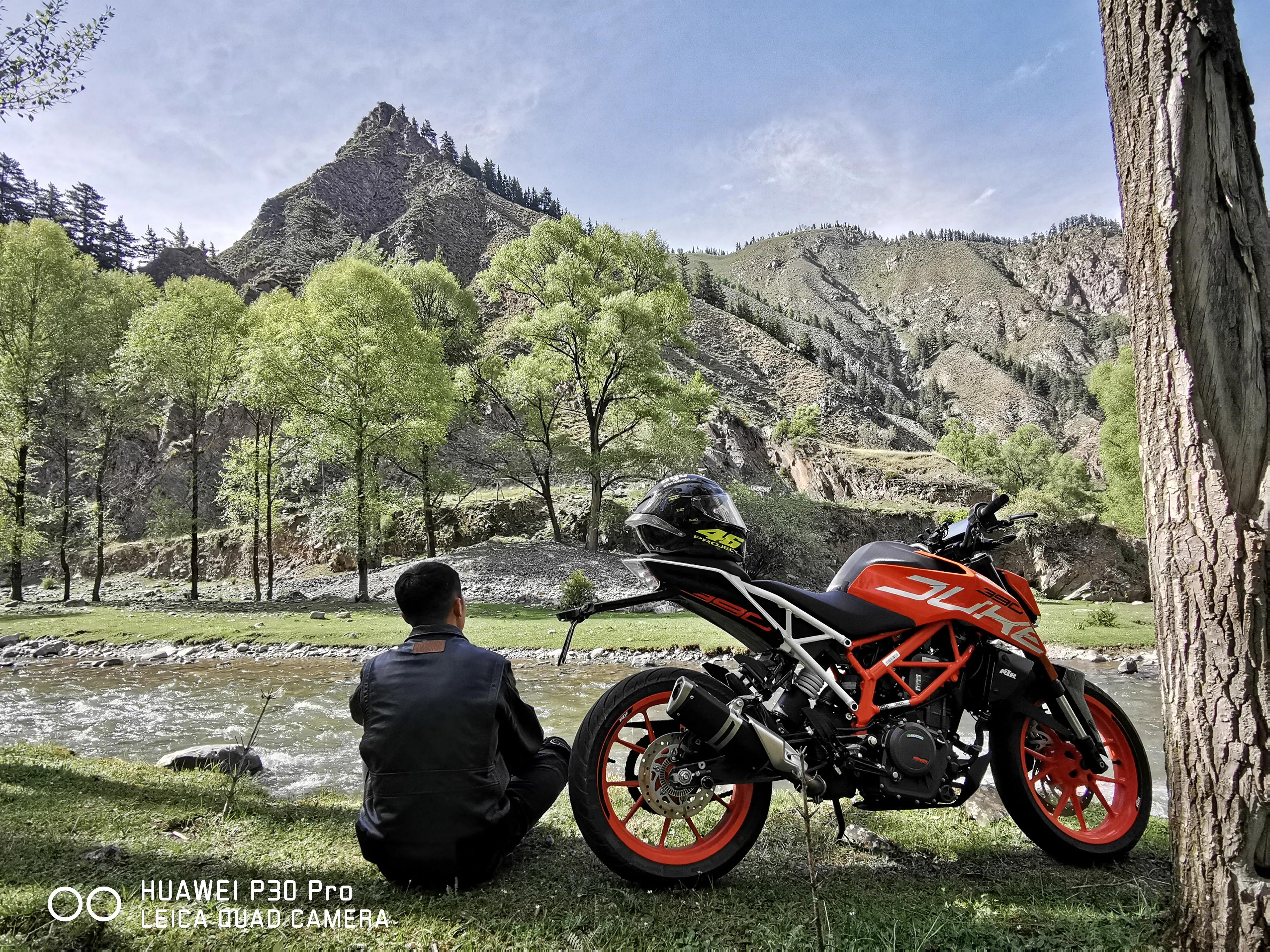 ktm390和杜卡迪795哪个值得购买,老款ktm杜克390值得入手吗