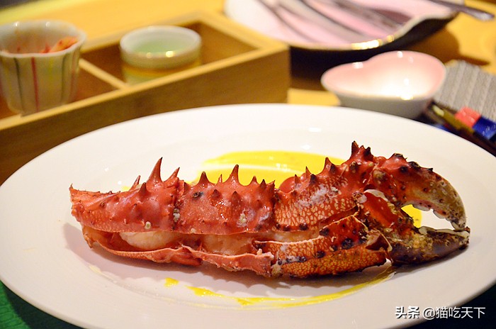 高温天气宅家不无聊,高温暴雨都挡不住人们游玩的步伐