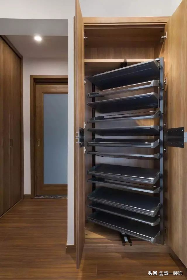 学知识学文化学技能,盛一装饰