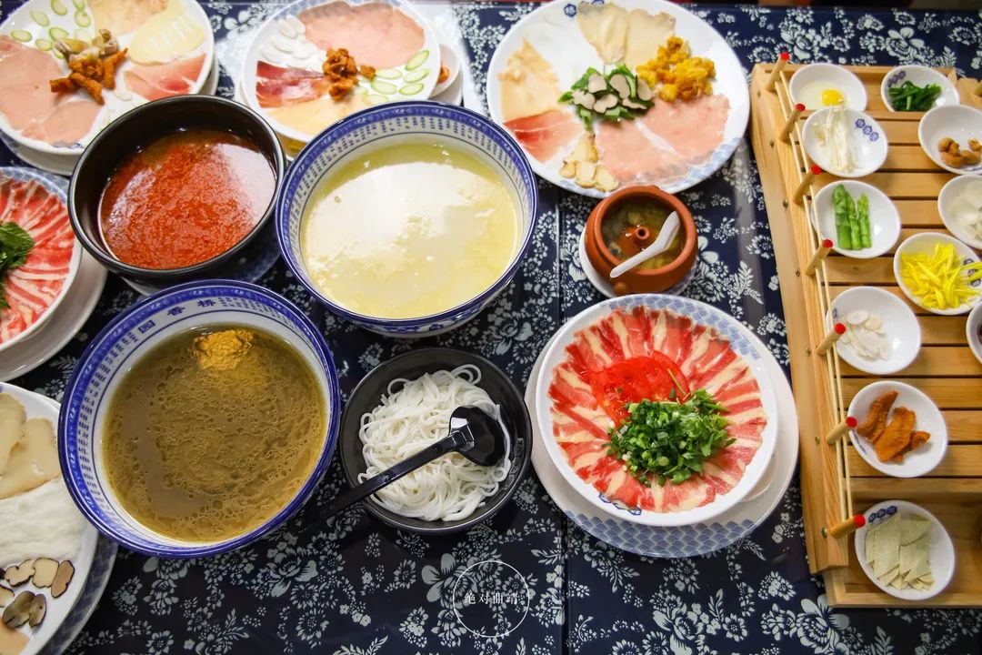 曲靖过桥米线所有门店,曲靖米线多少钱一碗