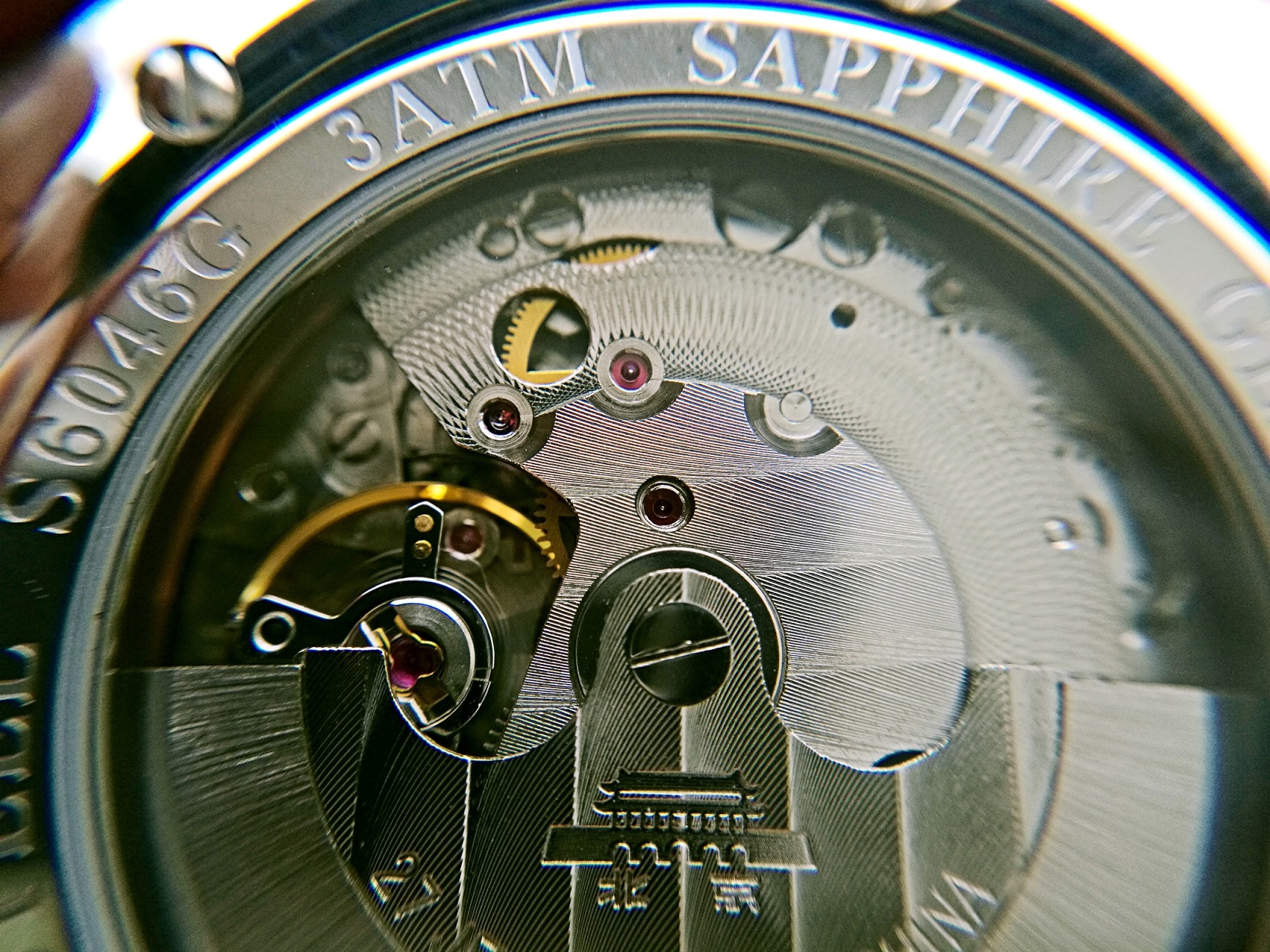 国产手表和瑞士手表差距,国产手表和天梭手表对比