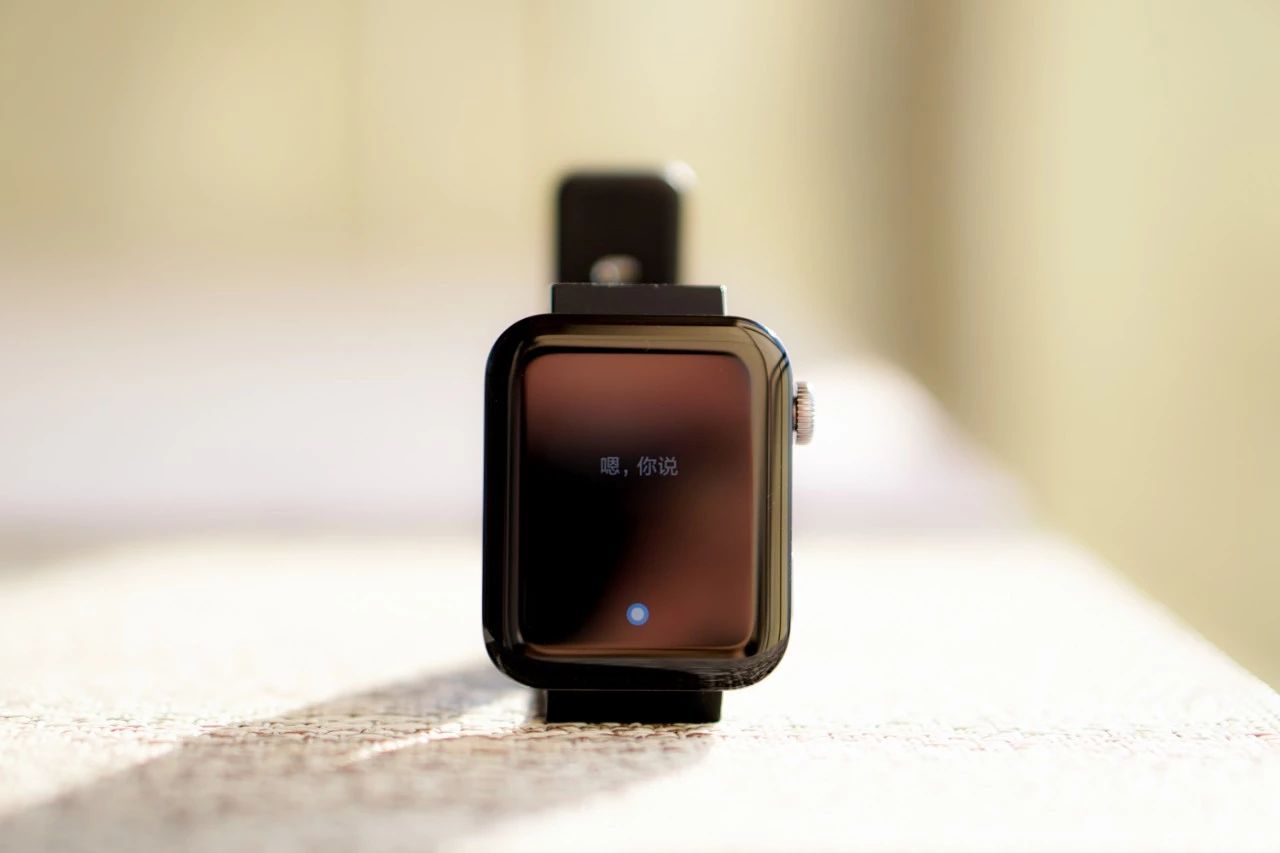 小米智能手表和华为手表哪个好,小米智能手表watch1和2有什么区别