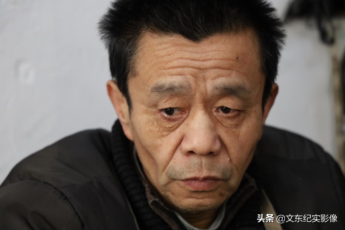 安徽6旬残疾老汉的“完美爱情”，小14岁良妻：他颠覆了我的三观