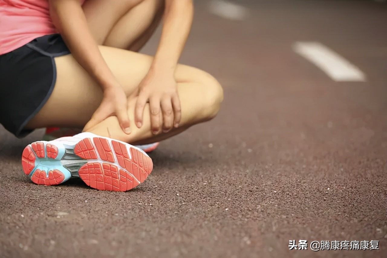 小腿膝关节疼痛是什么原因,小腿窝疼痛是什么原因导致的