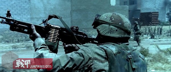 美国黑鹰战机坠落视频,黑鹰坠落最震撼视频