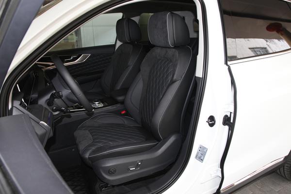 2022年25万左右中大型混动suv推荐,兼顾实惠与实用这款suv值得一看