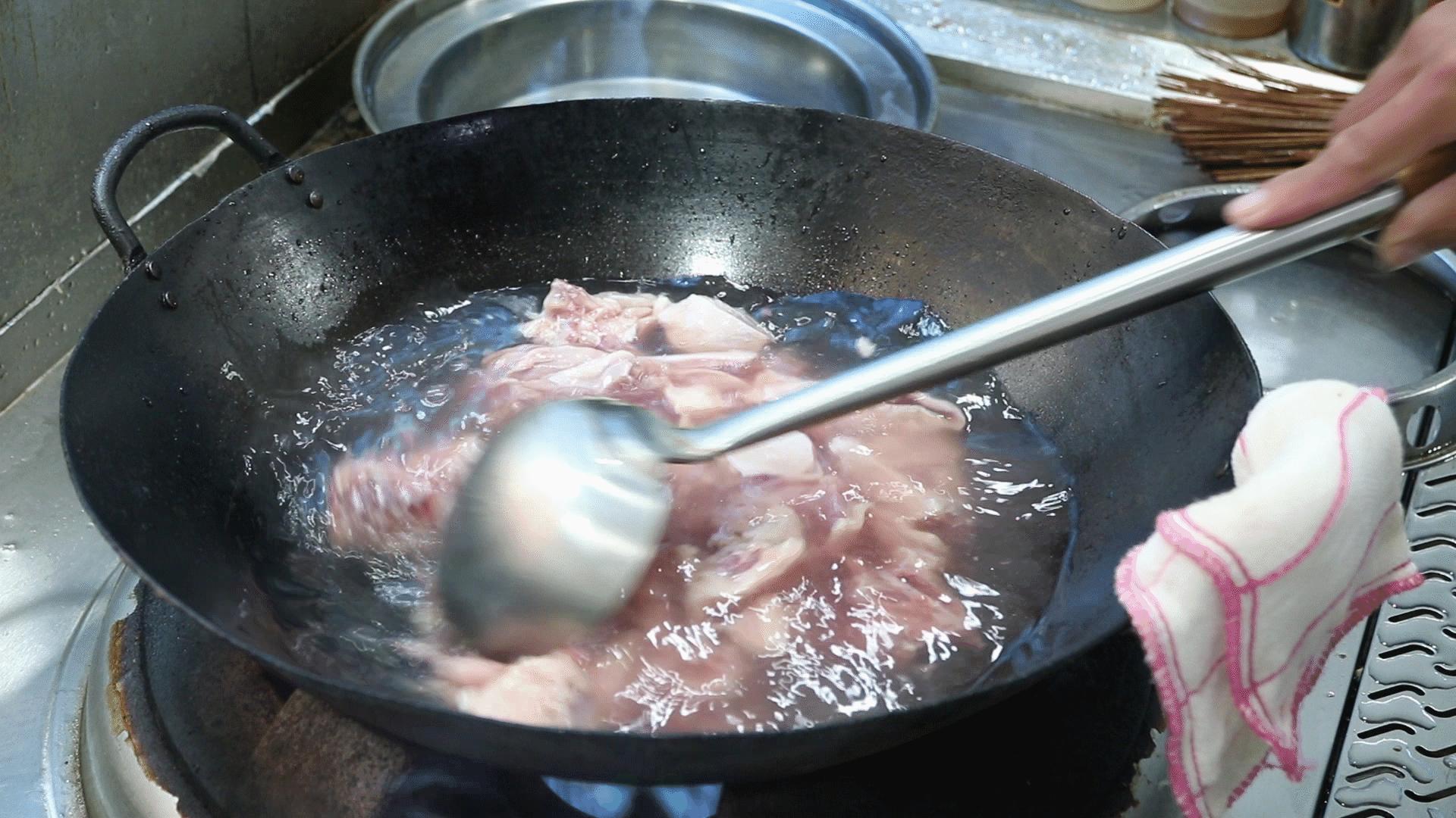 老鸭汤自己在家炖怎么才好吃,广东人夏天老鸭汤怎么炖好喝最好