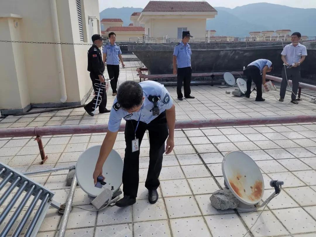 闈炴硶鍗槦鐢佃鎺ユ敹璁炬柦鏁存不瀹ｄ紶,娴峰崡鏁存不鍗槦閿呯洊