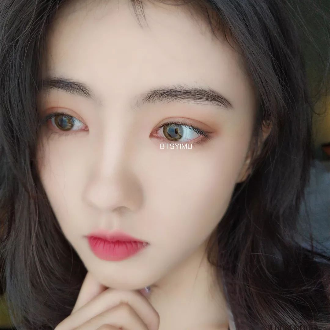 拍婚纱照戴不戴美瞳效果对比,拍婚纱照为什么要戴美瞳