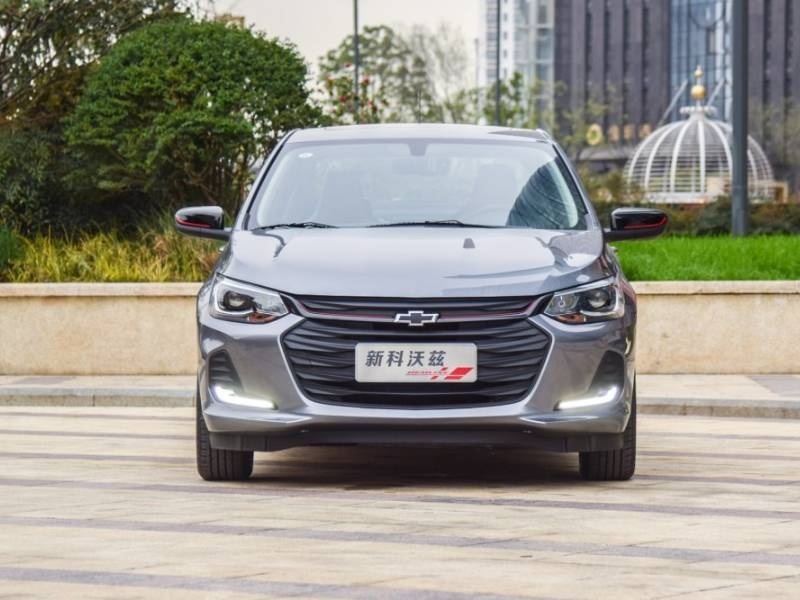 雪佛兰科沃兹对比本田思域,雪佛兰科沃兹7.99万什么配置