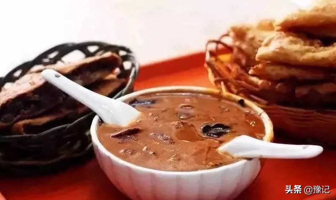 沙河孕育出胡辣汤江湖的双子星，逍遥镇和北舞渡谁更对河南人的胃