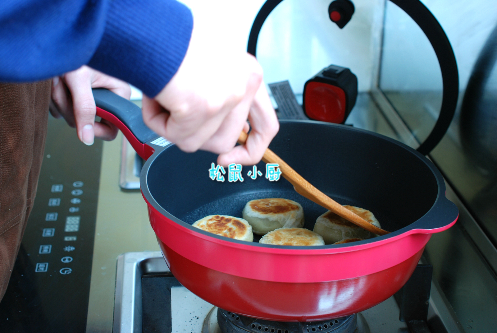 香酥脆皮绿豆饼一口平底锅也能做,超酥绿豆酥饼做法烤箱版