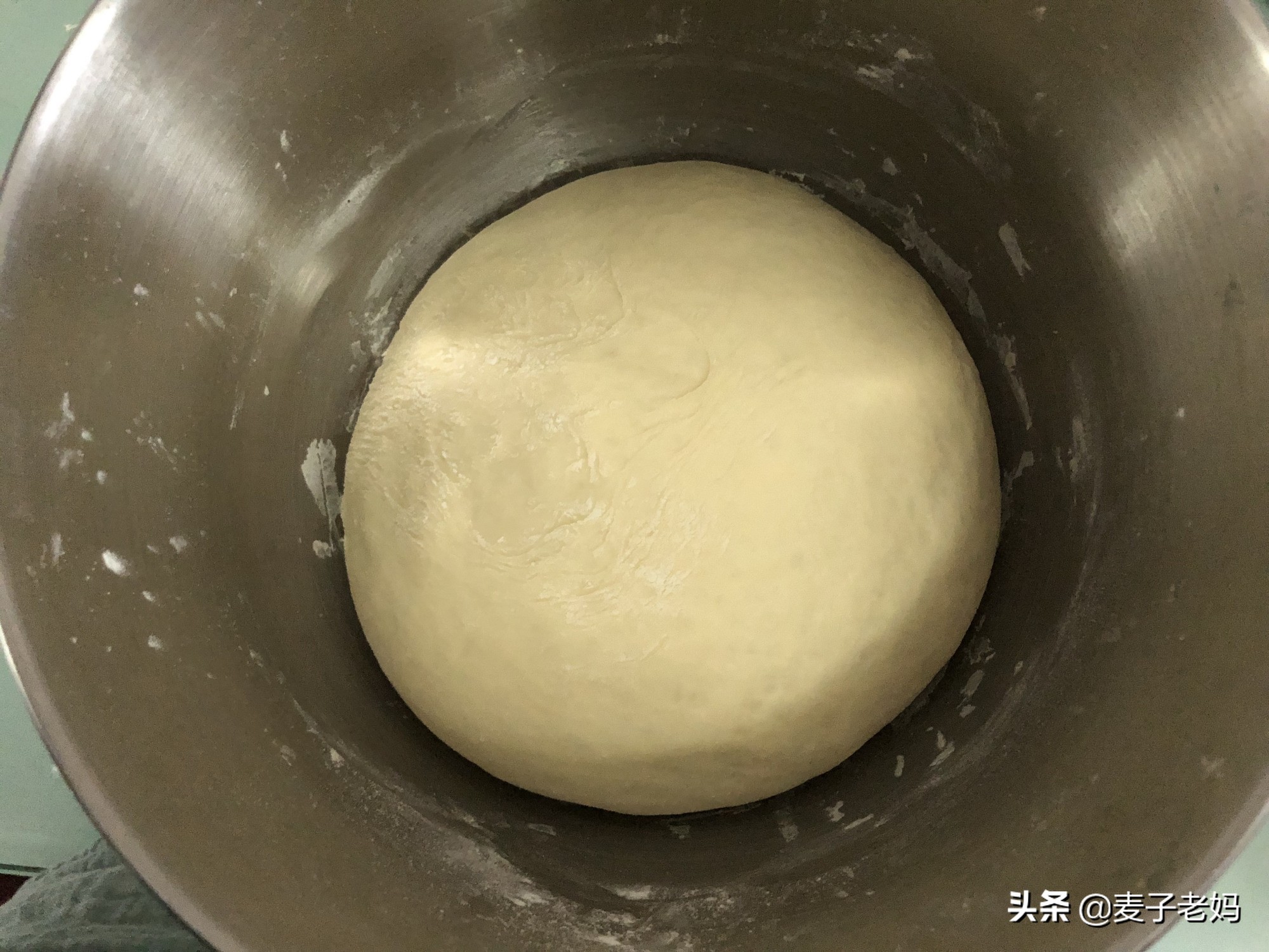 风靡韩国的网红面包,不用烤箱烤简单又方便的拉丝面包