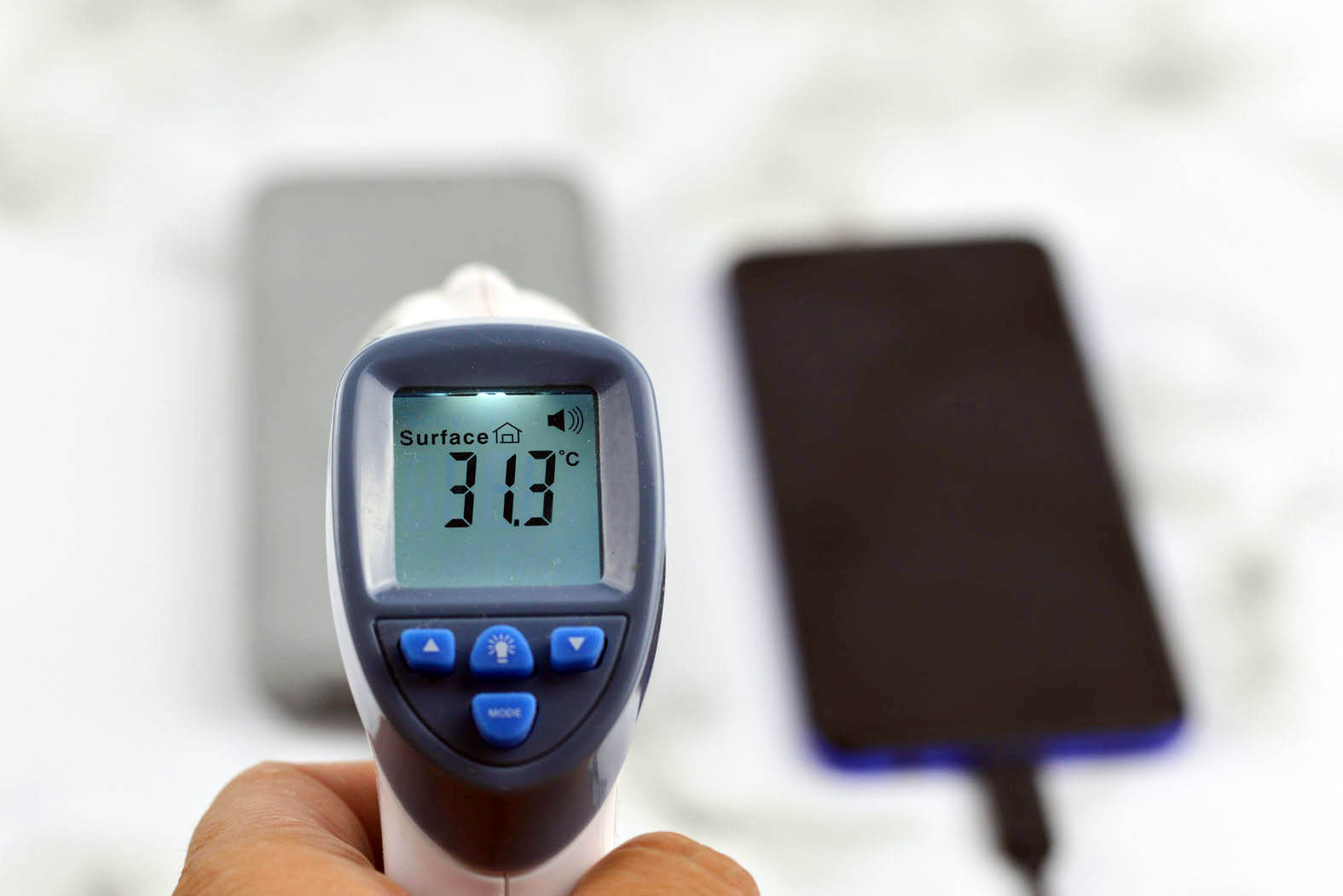 充电宝轻巧好携带,充电宝什么样的容量大