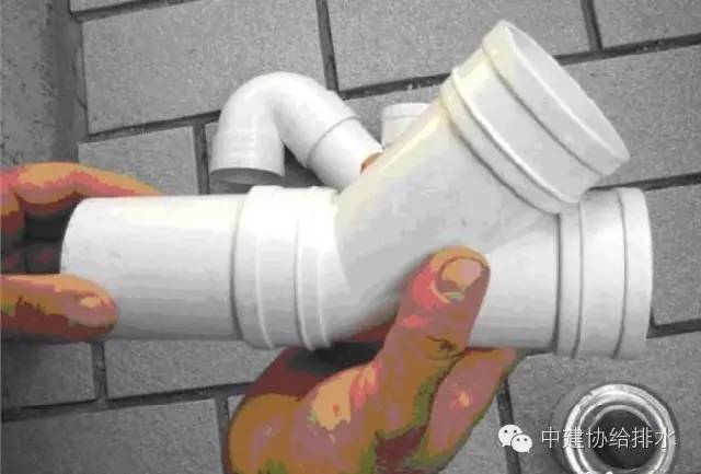 厨房洗菜盆下水管和排水管道连接,厨房洗菜池下水管安装视频教程