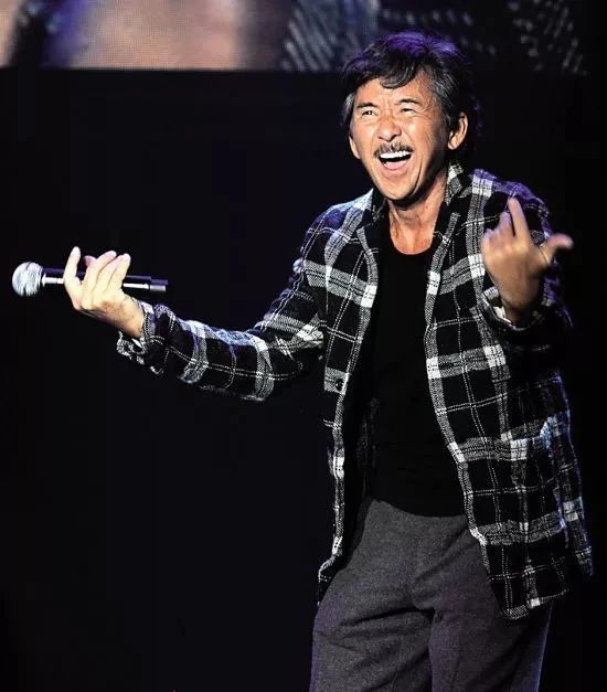 1994红磡摇滚之夜曲目,香港乐坛哪一首歌轰动歌坛